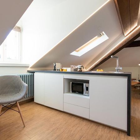 Aqualago Casa Vacanze Suite Verbania Bagian luar foto