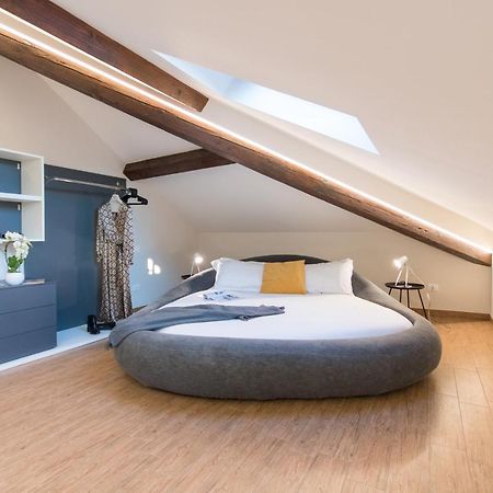Aqualago Casa Vacanze Suite Verbania Bagian luar foto