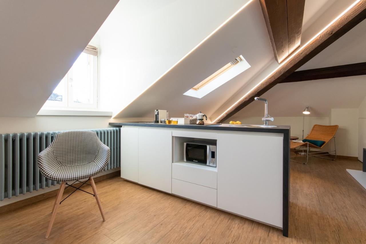 Aqualago Casa Vacanze Suite Verbania Bagian luar foto