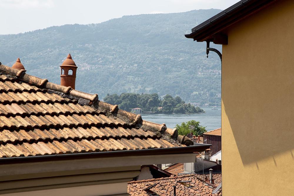 Aqualago Casa Vacanze Suite Verbania Bagian luar foto