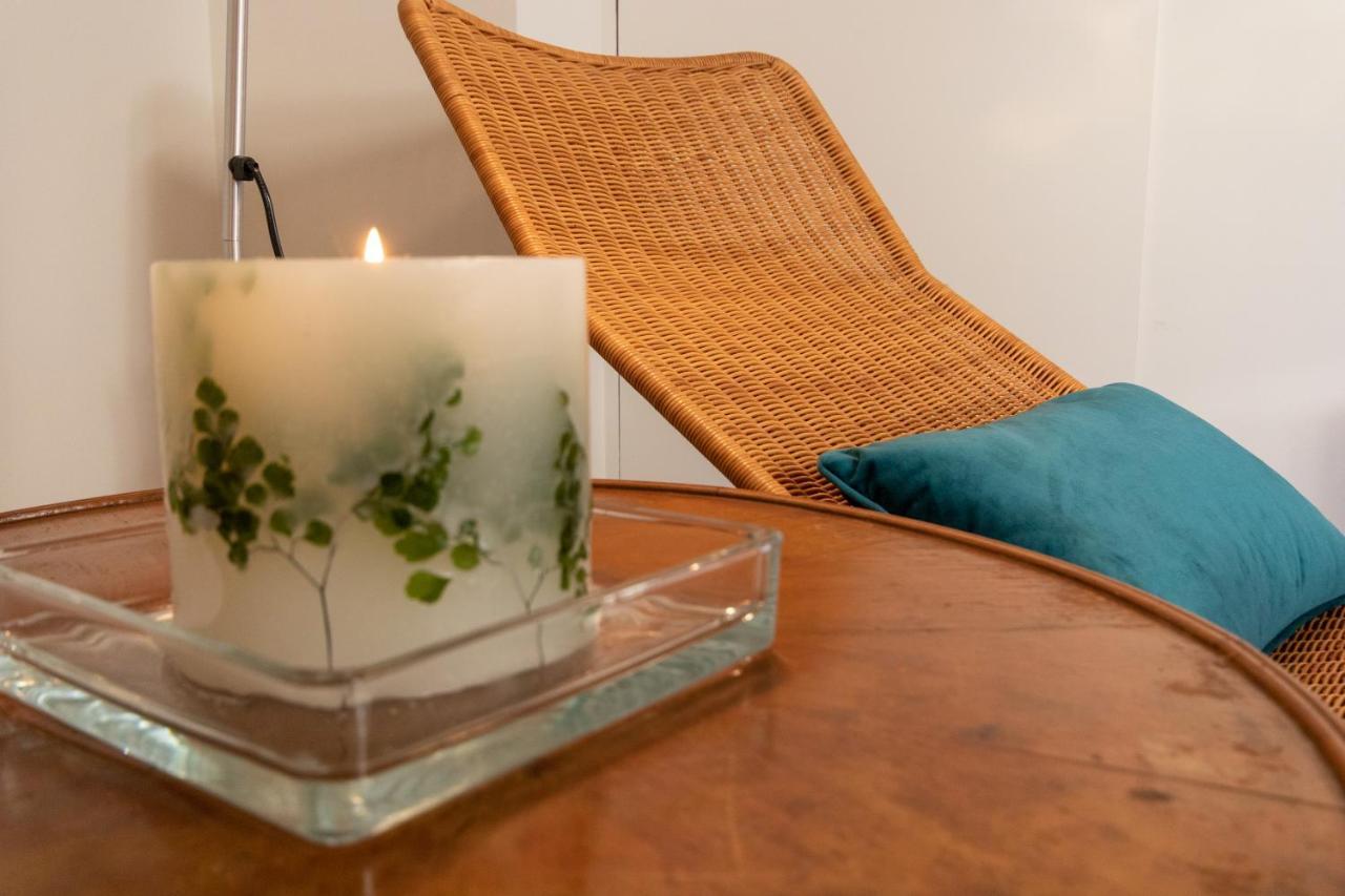 Aqualago Casa Vacanze Suite Verbania Bagian luar foto